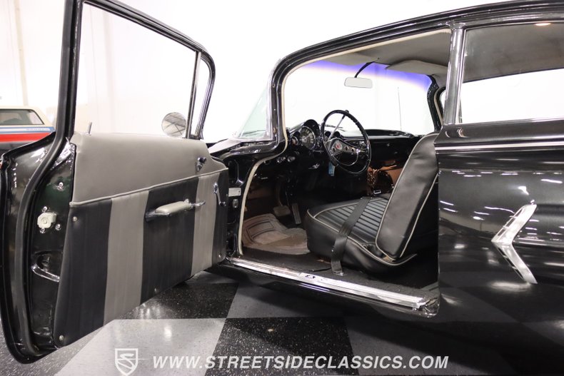 Unknown-Biscayne-1960-Black-Diamond-Black-38