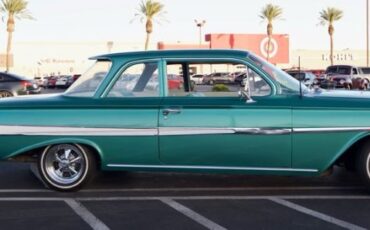 Unknown-Biscayne-1961-Forest-Green-Metalli-GreenWhite