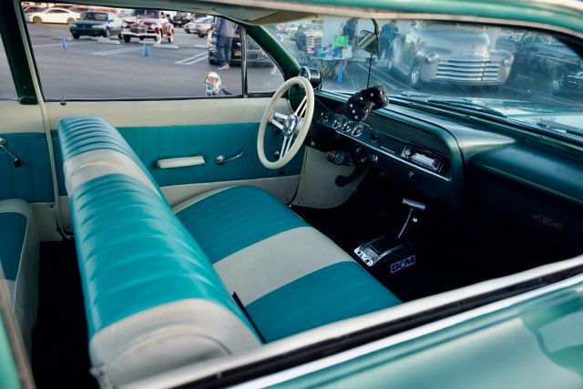 Unknown-Biscayne-1961-Forest-Green-Metalli-GreenWhite-9