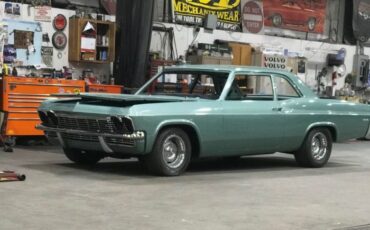 Unknown-Biscayne-1965-Green-Black