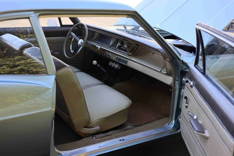 Unknown-Biscayne-1966-Blue-Beige-17
