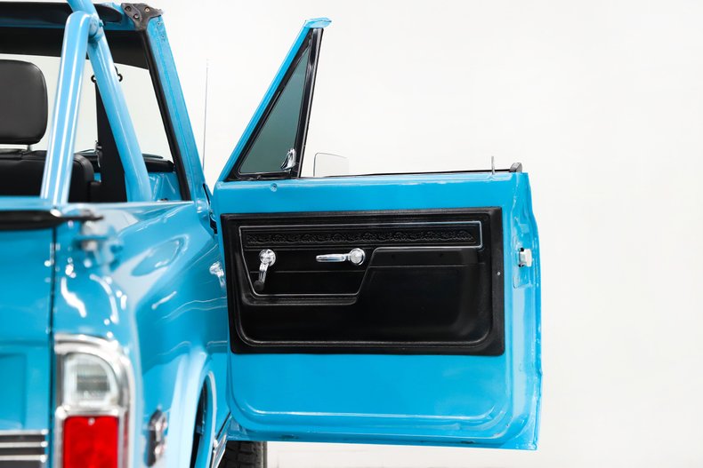Unknown-Blazer-1972-Light-Blue-Black-37