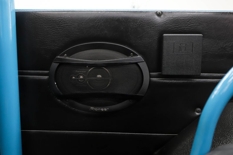 Unknown-Blazer-1972-Light-Blue-Black-45