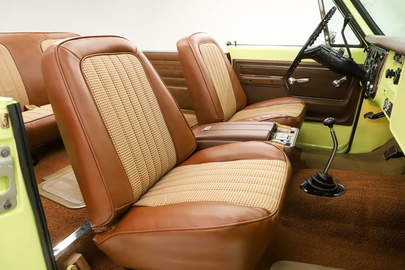 Unknown-Blazer-1972-Light-Yellow-Saddle-Houndstooth-43