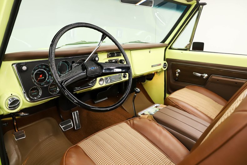 Unknown-Blazer-1972-Light-Yellow-Saddle-Houndstooth