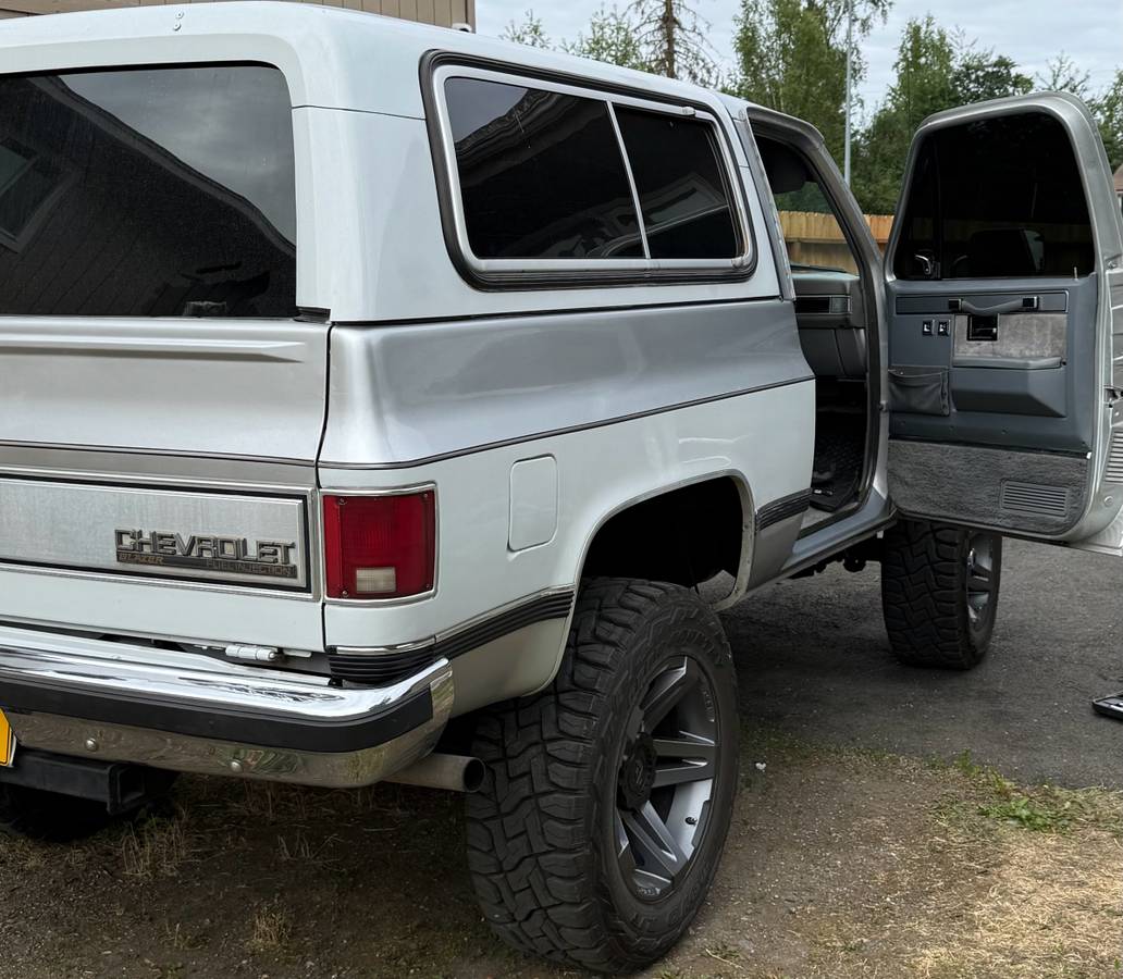 Unknown-Blazer-1989-6