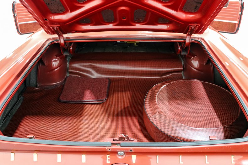 Unknown-Bonneville-1960-Coronado-Red-Metalli-Red-25