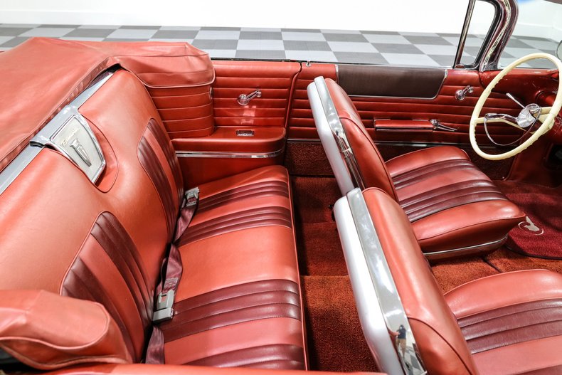 Unknown-Bonneville-1960-Coronado-Red-Metalli-Red-28