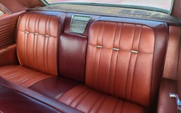 Unknown-Bonneville-1964-Red-White-Top-2