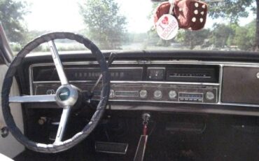 Unknown-Bonneville-1967-Red-White-4