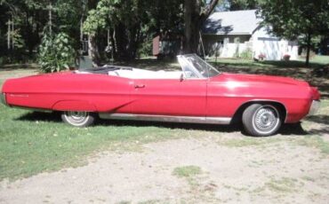 Unknown-Bonneville-1967-Red-White-6