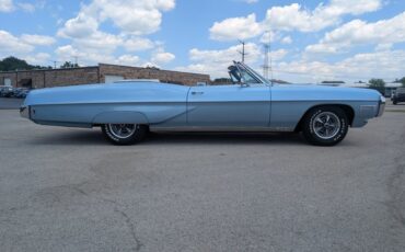 Unknown-Bonneville-1968-Alpine-Blue-Blue-ampamp-White-25