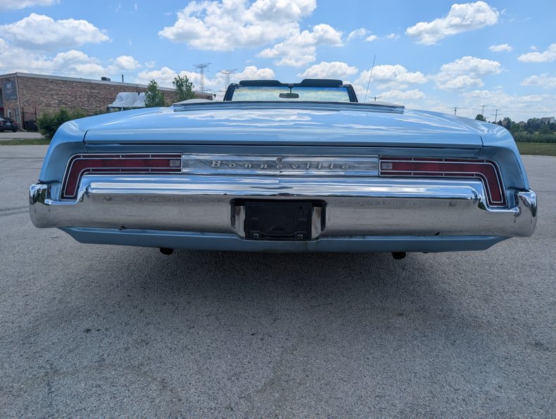 Unknown-Bonneville-1968-Alpine-Blue-Blue-ampamp-White-27