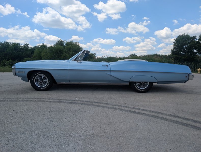Unknown-Bonneville-1968-Alpine-Blue-Blue-ampamp-White-31