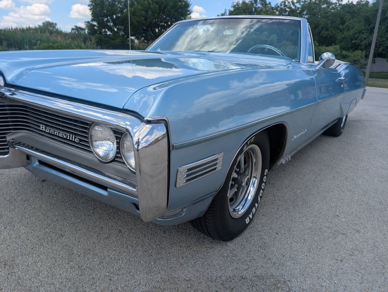 Unknown-Bonneville-1968-Alpine-Blue-Blue-ampamp-White-32