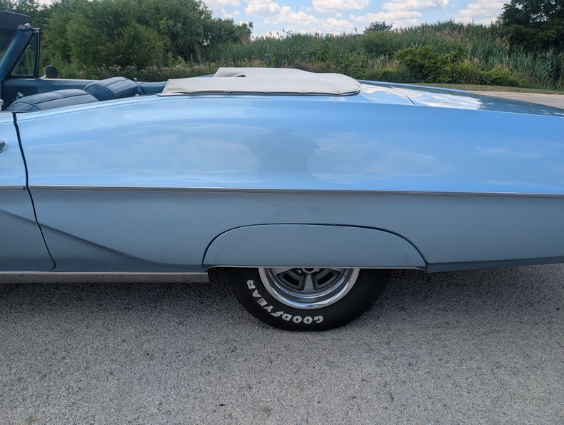 Unknown-Bonneville-1968-Alpine-Blue-Blue-ampamp-White-35