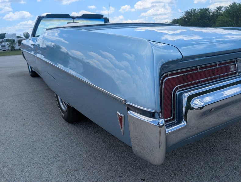Unknown-Bonneville-1968-Alpine-Blue-Blue-ampamp-White-37