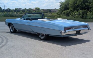 Unknown-Bonneville-1968-Alpine-Blue-Blue-ampamp-White-4