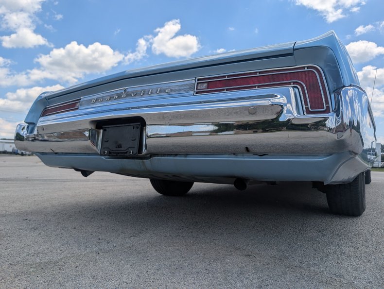 Unknown-Bonneville-1968-Alpine-Blue-Blue-ampamp-White-41