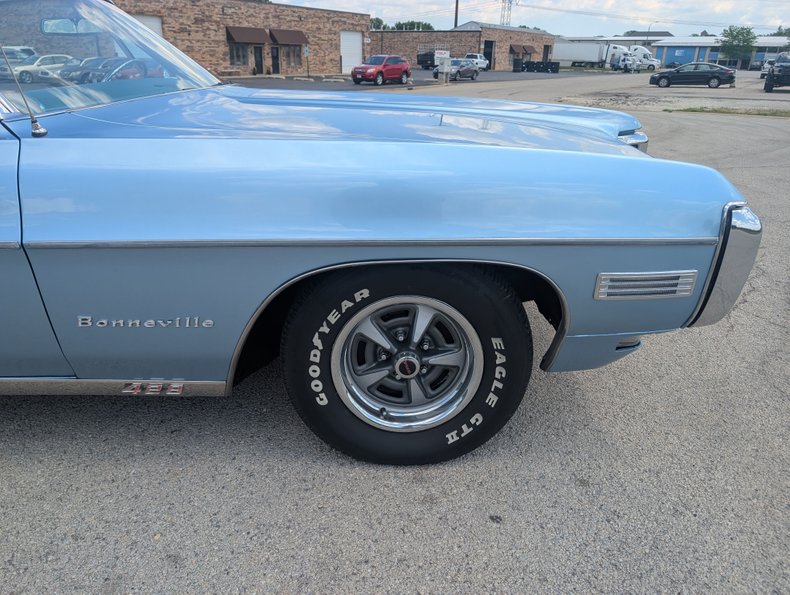Unknown-Bonneville-1968-Alpine-Blue-Blue-ampamp-White-46