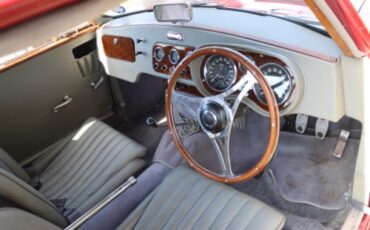 Unknown-Bristol-1958-Red-Tan