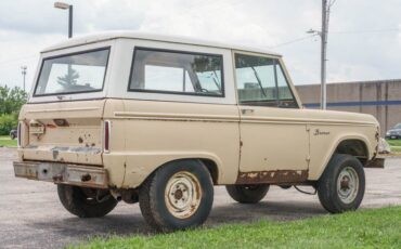 Unknown-Bronco-1966-Sahara-Beige-exterio-Tan-1