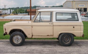 Unknown-Bronco-1966-Sahara-Beige-exterio-Tan-29