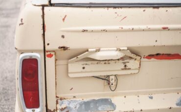 Unknown-Bronco-1966-Sahara-Beige-exterio-Tan-36