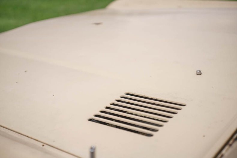 Unknown-Bronco-1966-Sahara-Beige-exterio-Tan-42