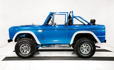 Unknown-Bronco-1966-Velocity-Blue-Metall-Black-10