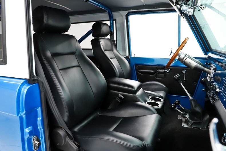 Unknown-Bronco-1966-Velocity-Blue-Metall-Black-12