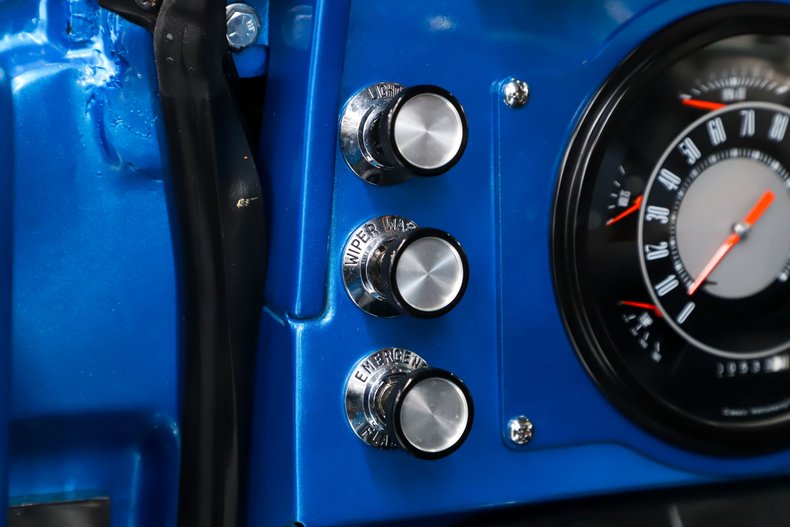 Unknown-Bronco-1966-Velocity-Blue-Metall-Black-30
