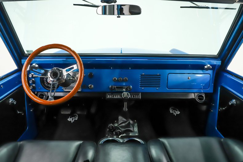 Unknown-Bronco-1966-Velocity-Blue-Metall-Black-34