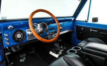 Unknown-Bronco-1966-Velocity-Blue-Metall-Black