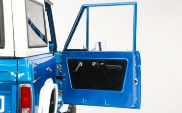 Unknown-Bronco-1966-Velocity-Blue-Metall-Black-6
