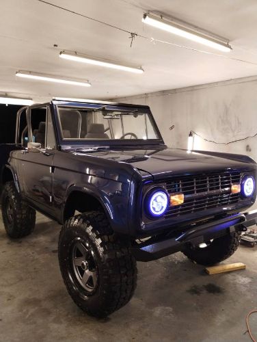 Unknown-Bronco-1967-Blue-16