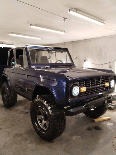 Unknown-Bronco-1967-Blue-19