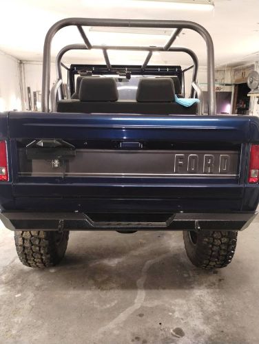 Unknown-Bronco-1967-Blue-6