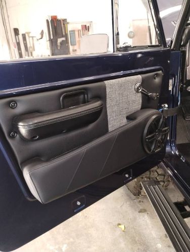 Unknown-Bronco-1967-Blue-8