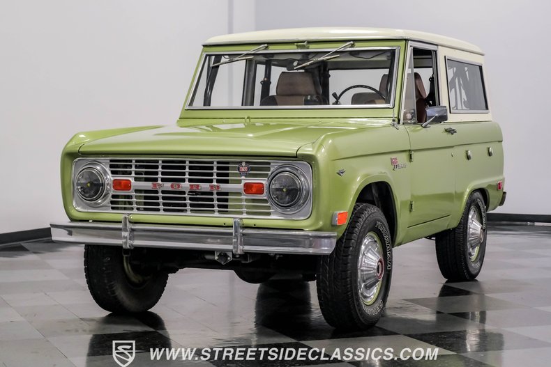 Unknown-Bronco-1968-Lime-Gold-Metallic-Saddle-19