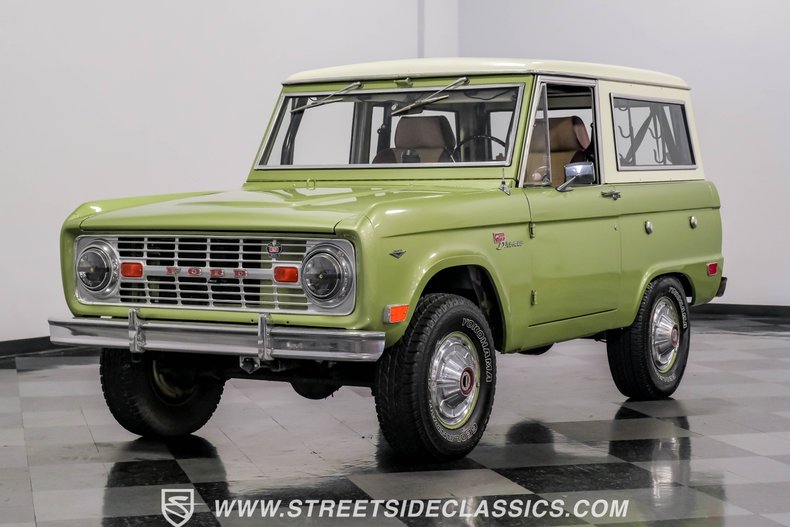 Unknown-Bronco-1968-Lime-Gold-Metallic-Saddle-22