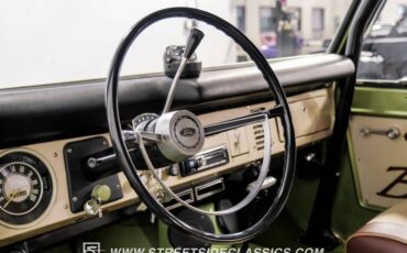 Unknown-Bronco-1968-Lime-Gold-Metallic-Saddle-37
