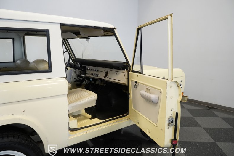 Unknown-Bronco-1968-Yellow-White-27