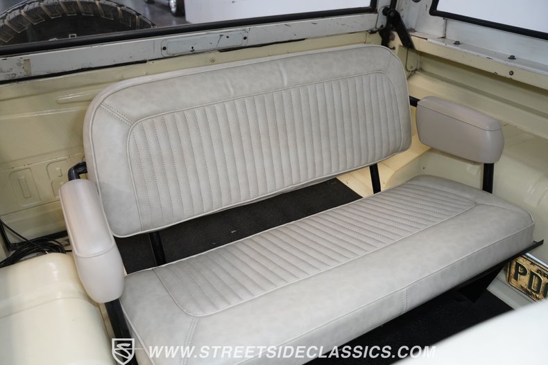 Unknown-Bronco-1968-Yellow-White-49
