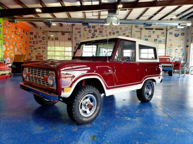 Unknown-Bronco-1969-Burgundy-White-2