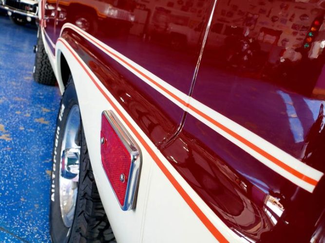 Unknown-Bronco-1969-Burgundy-White-20