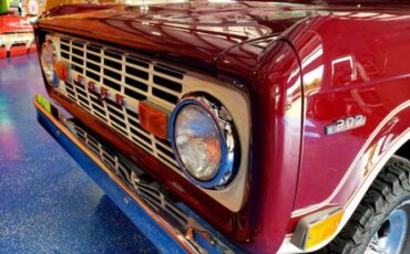 Unknown-Bronco-1969-Burgundy-White-3