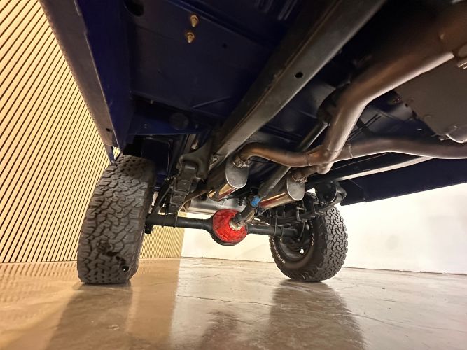 Unknown-Bronco-1969-Dark-Blue-Parchment-7