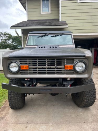 Unknown-Bronco-1969-Gray-Black-3