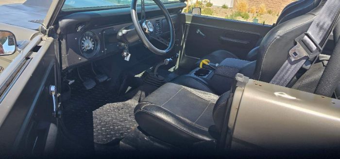 Unknown-Bronco-1969-Gray-Black-6